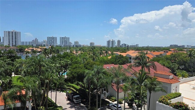 Building Photo - 3610 Yacht Club Dr
