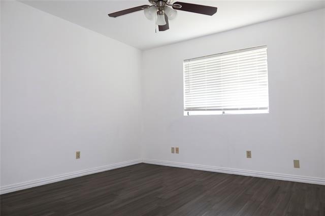 Building Photo - 702 Mt Vernon Dr