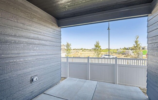 Building Photo - Brand new 3 bedroom 3 bathroom townhome