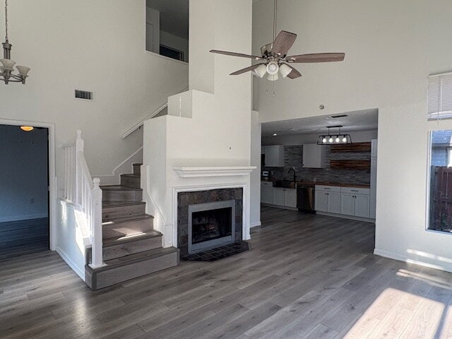 Building Photo - Cimarron 4 Bedroom Home Less Than 5 Minute Walk To The Park