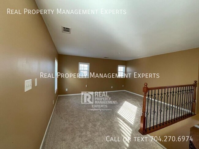 Building Photo - 15750 Normans Landing Dr