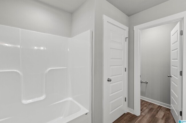 Building Photo - 212 Cotton Bayou Dr