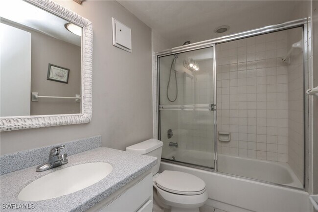 Building Photo - 6110 Whiskey Creek Dr