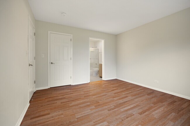 Building Photo - 29 N Park Blvd
