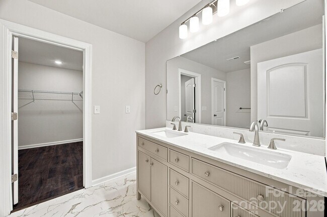 Building Photo - 122 McCarver Rd