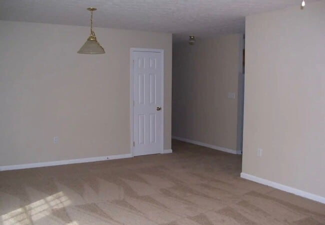 Building Photo - NEW PRICE ~ Same Great Property!