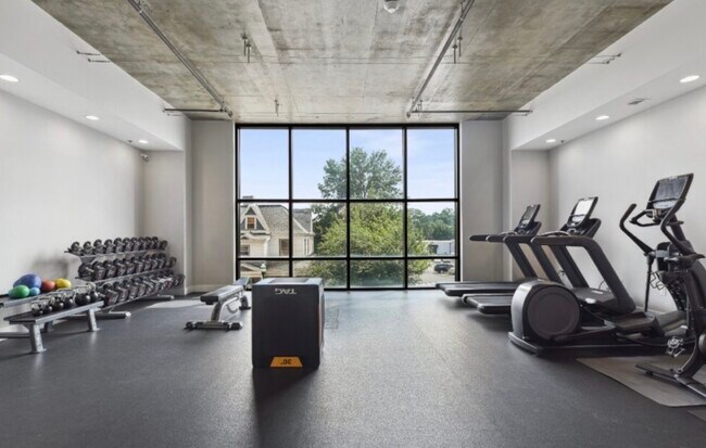 Building Photo - 1423 Irving St