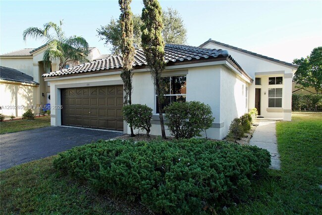 Building Photo - 658 Stanton Dr