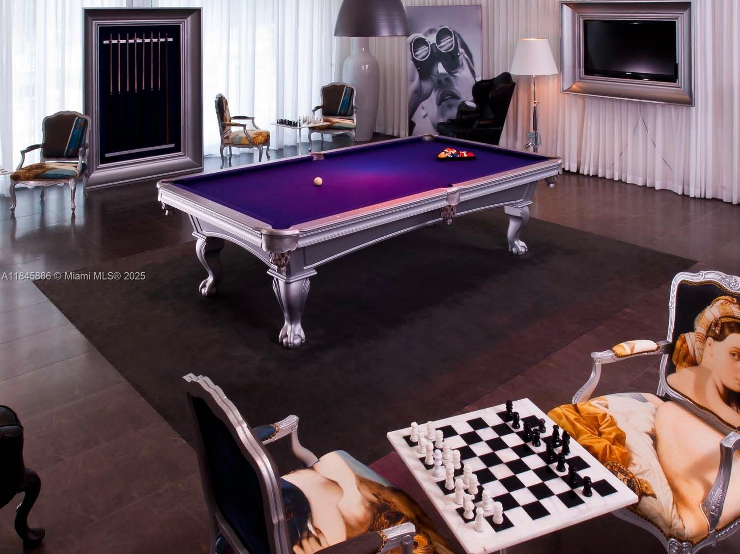 Building Photo - 465 Brickell Ave