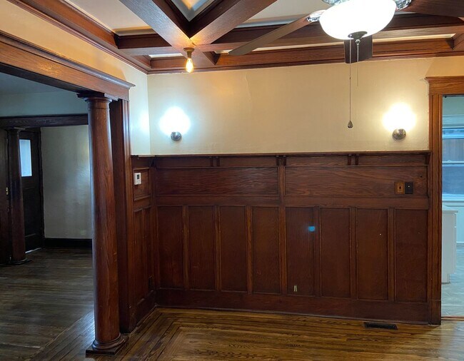 Building Photo - 677 West Delevan