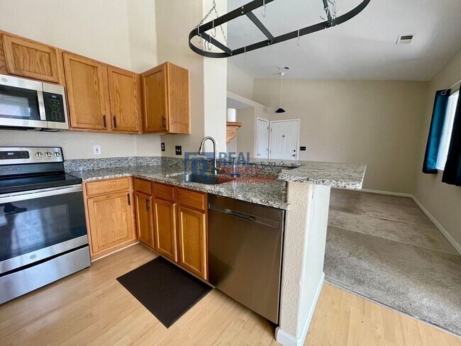 Building Photo - 3890 Strawberry Field Grove