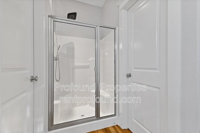 Building Photo - 7909 SW Oviatt Dr