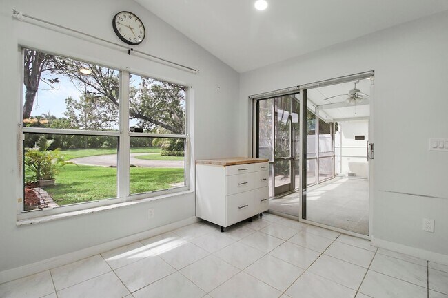 Building Photo - 7333 Burgess Dr