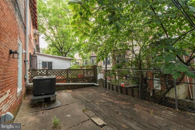 Building Photo - 3205 Winter St