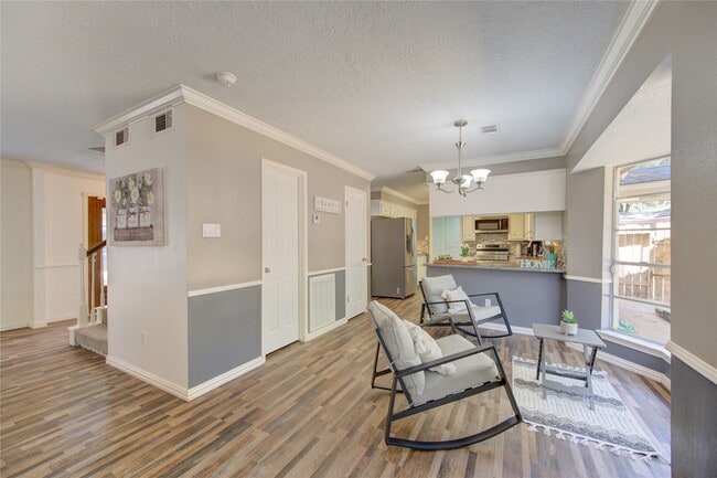 Building Photo - 17206 Seven Pines Dr