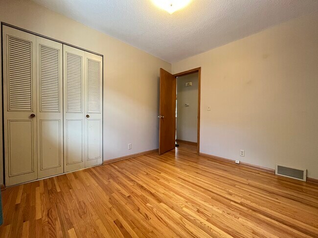 Building Photo - 5858 Washburn Ave S