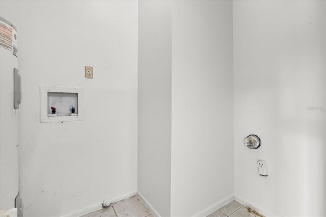 Building Photo - 1222 Woodman Way