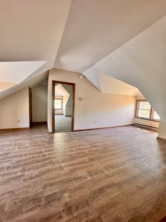 Building Photo - 310-312 Miller Ave