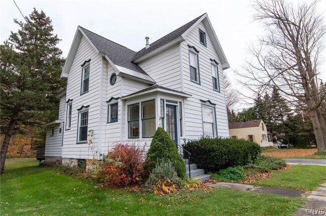 Building Photo - 718 Parham St