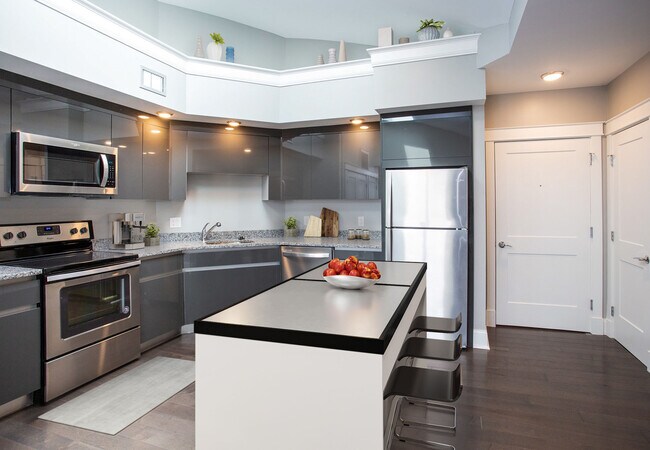 Building Photo - 60 Howard St