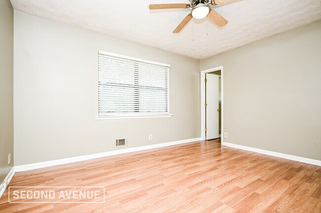 Building Photo - 2237 Rocklane Dr