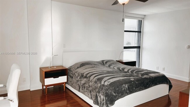 Building Photo - 20355 NE 34th Ct