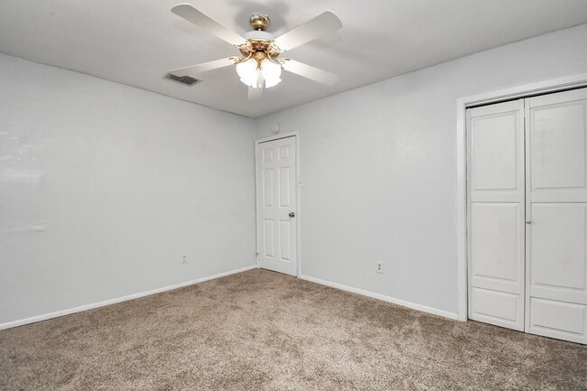 Building Photo - 707 S Franklin Ave