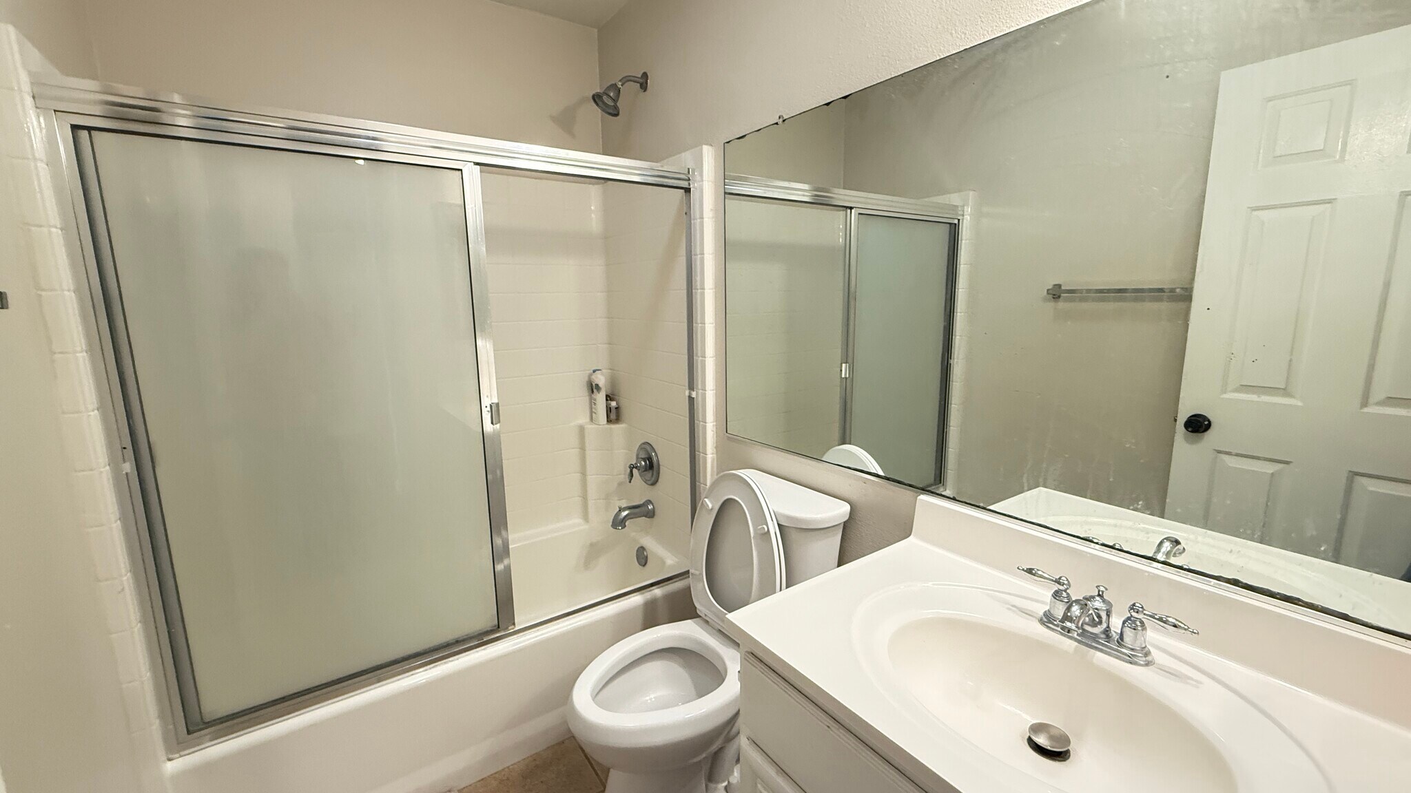 Building Photo - 13885 Camp Rock St