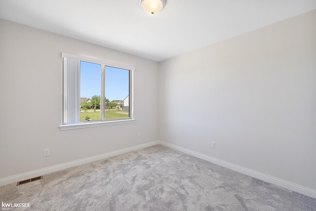 Building Photo - 23827 Shadow Woods Dr