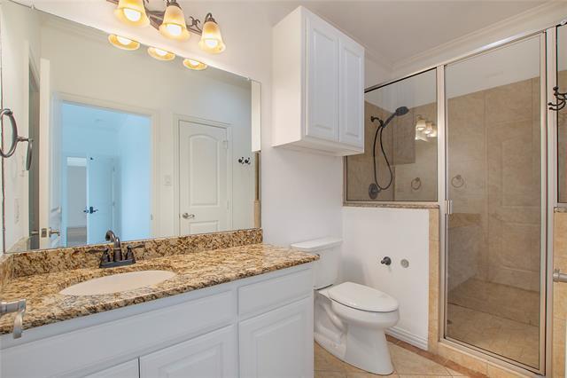 Building Photo - 4501 Redwood Ct