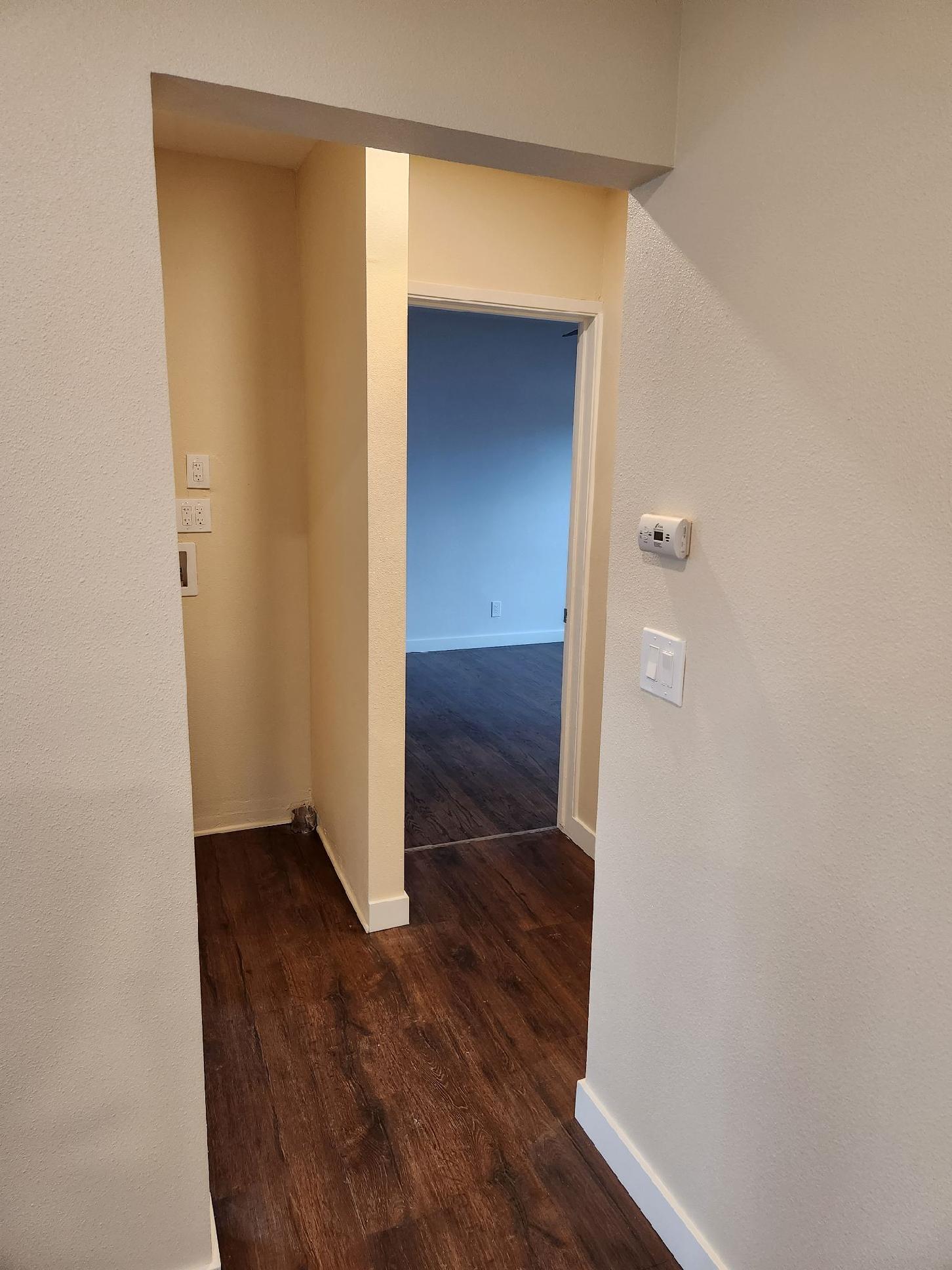 Building Photo - 914 N Olive St