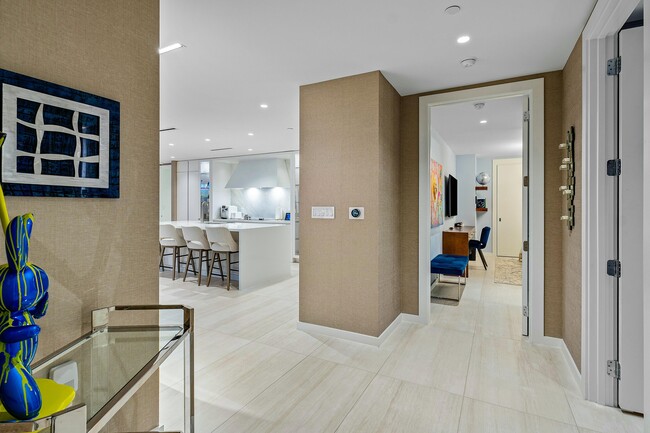 Building Photo - 200 SE Mizner Blvd