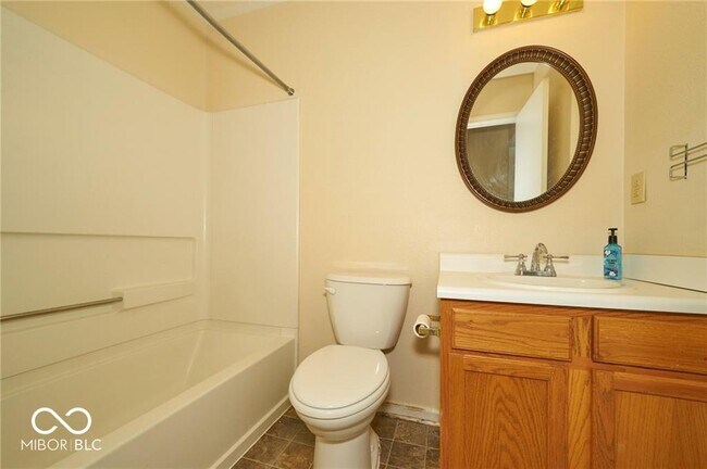 Building Photo - 12772 Crescent Dr