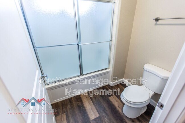 Building Photo - 11680 E Sahuaro Dr