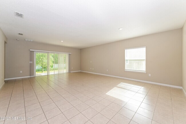 Building Photo - 203 Stone Arbor Ln