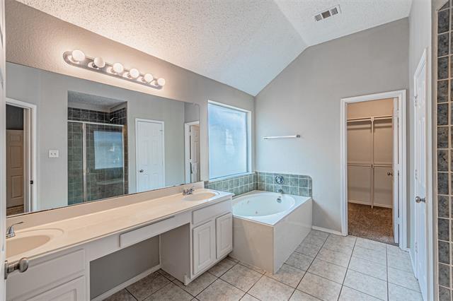 Building Photo - 4640 Springway Ln