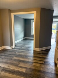 Building Photo - 640 Kelker St