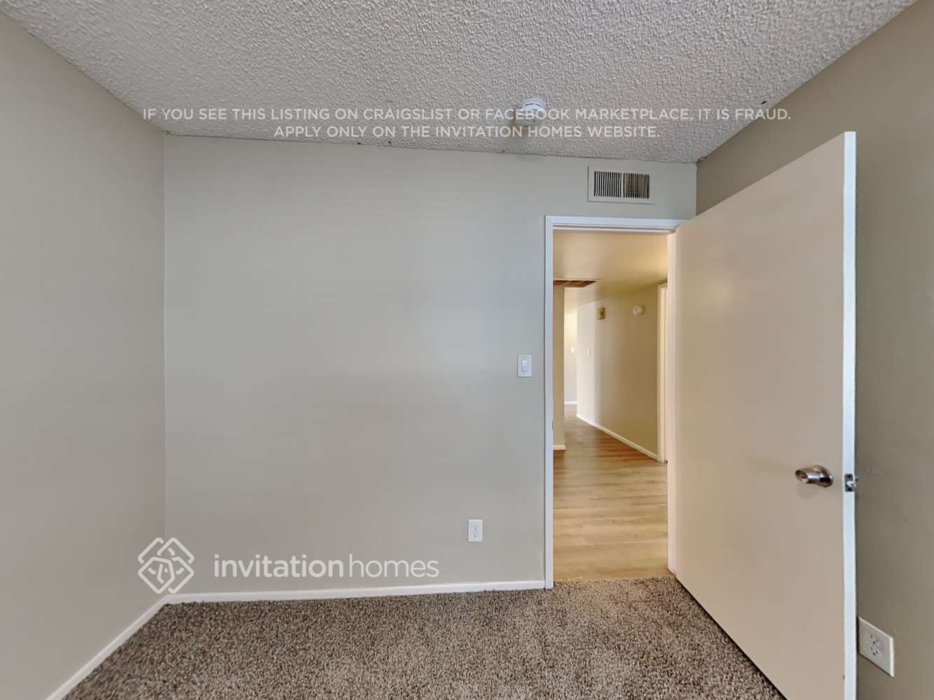 Building Photo - 5638 W Comet Ave