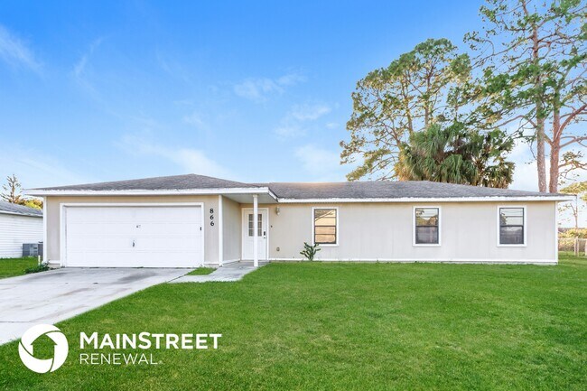 Building Photo - 866 Glendale Ave NW