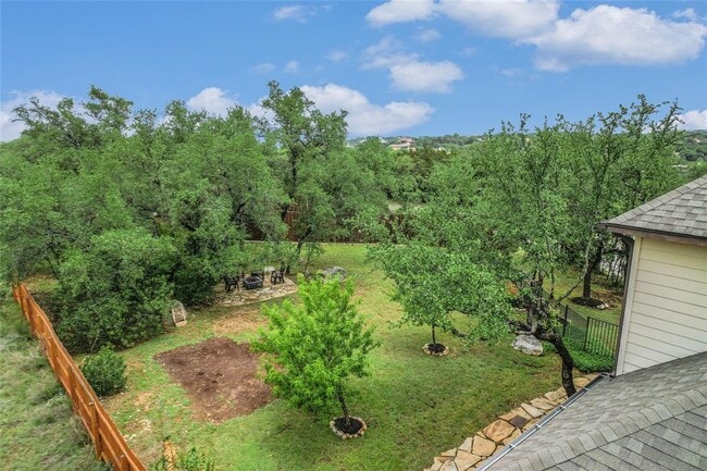 Building Photo - 223 Lake Como Dr