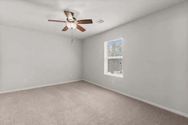 Building Photo - 16859 Blackberry Lily Ln