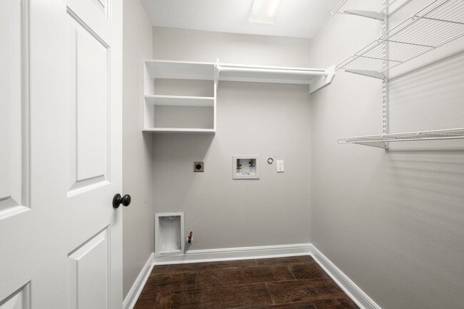 Building Photo - 7 Delta Mill Ct