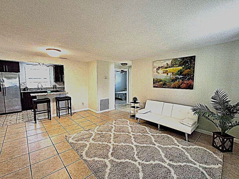 Building Photo - 5641 94th Terrace N