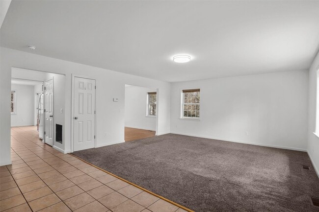 Building Photo - 2923 Lexington Ave