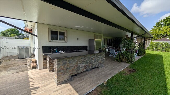 Building Photo - 14861 SW 70th St