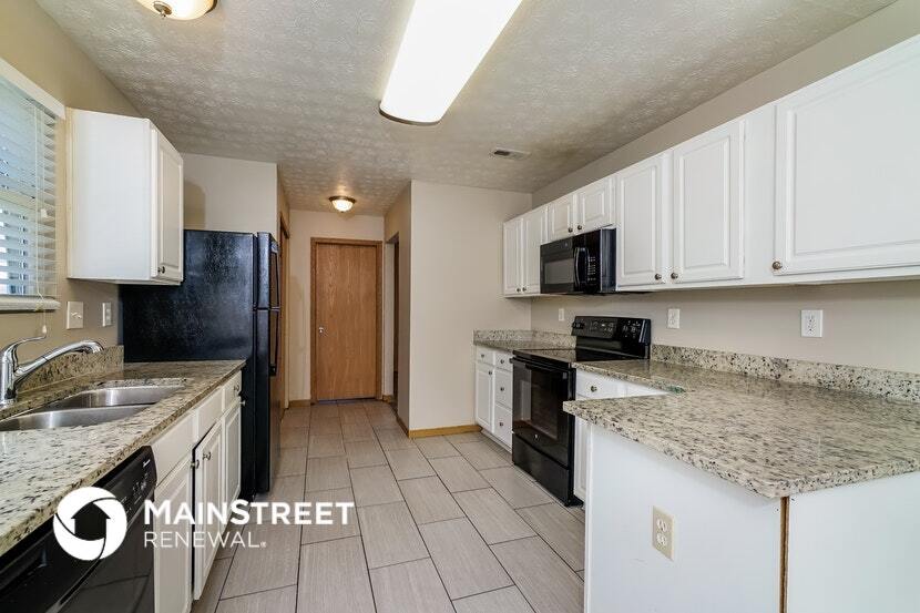 Building Photo - 6416 Maravian Dr