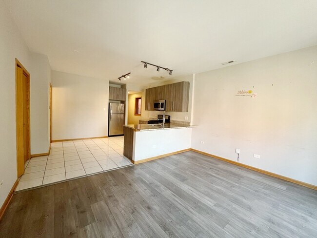 Building Photo - 2413 W Taylor St
