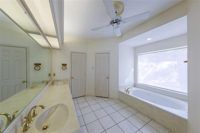 Building Photo - 2119 Antibes Dr