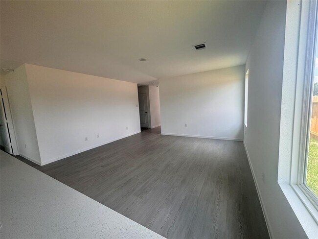 Building Photo - 25668 Rose Creek Dr