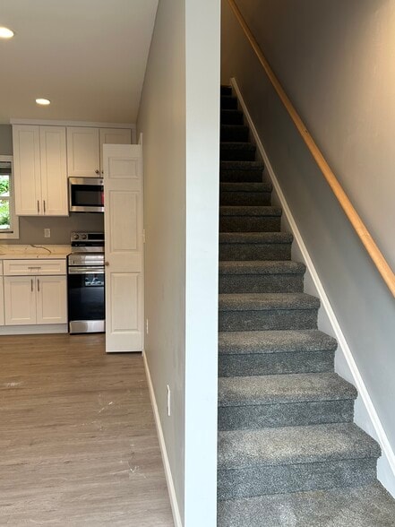 Building Photo - 64 Wooster St